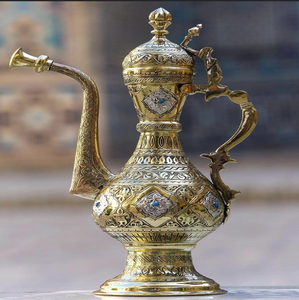 Jarra de bronce y cobre esmaltada floral colorida de latón decorativa hecha a mano de Oriente Medio disponible a precios mayoristas - Product Image 3