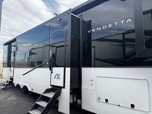 Caravane de voyage tout-terrain 2026 Axioms RV Vendetta V4250 Hauler en aluminium et acier inoxydable, capacité 8 personnes - Product Image 4