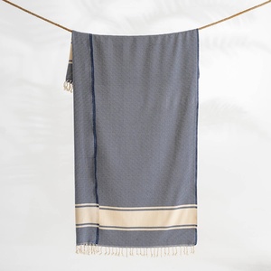 Toalla de Playa Turca de Banda Ancha, 100% Algodón Peshtemal, 33x66 pulgadas - Product Image 1