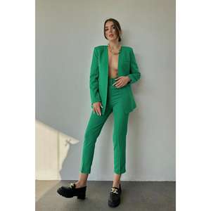 Conjunto Deportivo Verde para Mujer, Chaqueta y Pantalones al por Mayor - Product Image 4