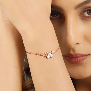 สร้อยข้อมือแฟชั่นเฟเธอร์ด ฮอไรซอน โกลด์ - Product Image 2