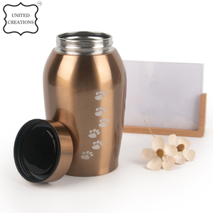 Urnes de crémation noires et dorées en émail avec des urnes de crémation de couleur noire avec des cendres faites à la main en forme de patte - Product Image 5