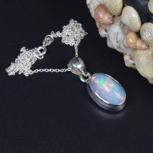 จี้โซลิแทร์เงินแท้ชุบโรเดียมประดับเพทายสีน้ำเงินสไตล์โบโฮ ของขวัญสำหรับวันครบรอบวันเกิด - Product Image 3