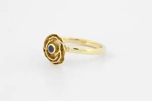 Anillo de Plata de Ley 925 con Baño de Oro, Diseño de Flor con Zafiro Azul, Corte Redondo, para Boda o Compromiso, Venta al por Mayor - Product Image 3