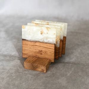 Sous-verres en bois faits à la main avec de la résine et de la feuille d'or, nouvel article, carré, durable - Product Image 1