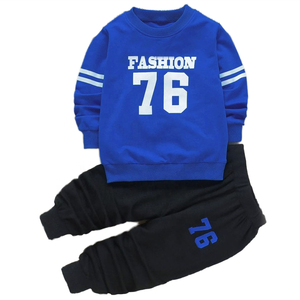 Conjunto Deportivo de Algodón para Niños, Talla Grande, 76% Algodón, con Capucha, Manga Larga, Estilo Casual para Invierno, Pantalones Negros, Top Azul con Transferencia Térmica - Product Image 1
