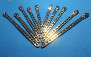 Veterinaria Tibia Distal Medial Placas Nuevo Estilo VOI 3,5mm Titanio Juego de 10 piezas Implantes ortopédicos - Product Image 2