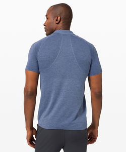 Hommes personnalisés pour polos en coton polyester Jersey Tissu solide motif brodé avec logo personnalisé - Product Image 3