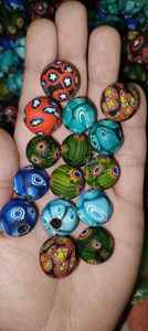 Cuentas de vidrio millefiori hechas a medida, adecuadas para diseñadores de joyas africanas y Tiendas de Cuentas para reventa en color amarillo floral - Product Image 2