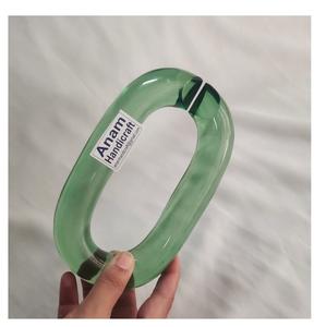 Décorations murales en chaîne acrylique modernes personnalisées, ornements en résine modernes faits à la main, suspendus pour la décoration intérieure, prêts pour le festival Diwali - Product Image 1