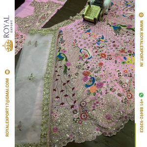 Nueva Colección de Lehenga Choli de Diseño Exclusivo a Precio de Mayoreo por Royal Export Surat - Product Image 5