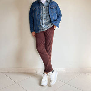 Ropa de calle de invierno para hombre de aspecto vintage, Chaquetas vaqueras formales con botones de mezclilla sólida de lavado medio, servicio OEM y ODM disponible - Product Image 4