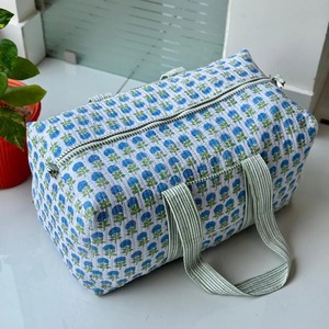 Sac de sport matelassé dans des styles de sport de luxe en coton avec fermeture à glissière directement fabriqué - Product Image 1