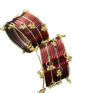 Brazaletes Churiyan Kashmiri de Moda con Diseño Geométrico, Colores y Tamaños Personalizables, en Vidrio, Terciopelo, Metal, Seda, Perla y Cachemira para Mujer - Product Image 1