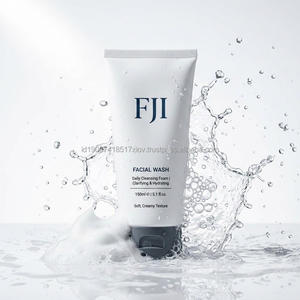 Nettoyant visage en marque propre - Product Image 1