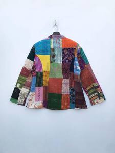 Chaqueta Acolchada Reversible de Seda con Diseño de Patchwork, Chaqueta Corta con Cuello Alto para Mujer, Estilo Indio - Product Image 3