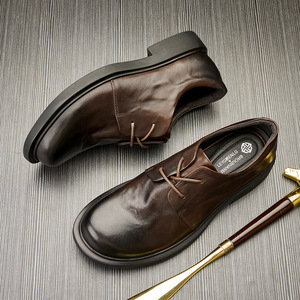 Chaussures mocassins en cuir de veau avec détails cousus à la main et soutien de la voûte plantaire, chaussures de ville pour hommes - Product Image 3