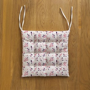 Cojín para silla con lazos para sillas de comedor Perfecto para oficina y decoración del hogar Lavable y duradero - Product Image 2