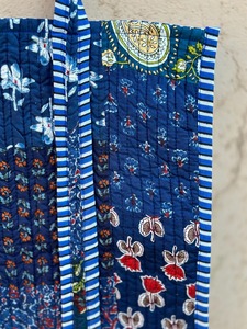 กระเป๋าผ้าคอตตอนลายบล็อกทำด้วยมือสำหรับผู้หญิงกระเป๋าเดินทางสไตล์โบฮีเมียนกระเป๋าสะพายไหล่กระเป๋าใส่ดอกไม้ขนาดใหญ่ของขวัญสำหรับเพื่อนเจ้าสาวในวันธรรมดา - Product Image 4