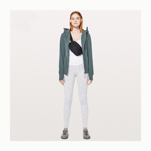 Femmes à manches longues Gym Workout Sportswear personnalisé chaud fermeture éclair capuche multi-poches grande taille fermeture éclair sweats à capuche - Product Image 4