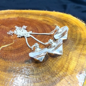 Proveedor al por mayor Bola de turmalina negra tallada a través de péndulos de piedras preciosas de radiestesia respetuosos con el medio ambiente India Love - Product Image 4