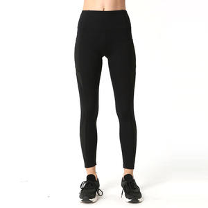 Ensemble de yoga avec logo personnalisé OEM de haute qualité, vêtements de sport pour femmes, ensemble de soutien-gorge de sport respirant avec leggings taille haute - Product Image 5