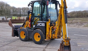 รถตักล้อยาง JCB 1CX และ 1CXT 4x4 มือสอง พร้อมปั๊มเครื่องยนต์และลูกปืน ราคาถูก สำหรับงานก่อสร้าง มีสินค้าในสต็อก - Product Image 2