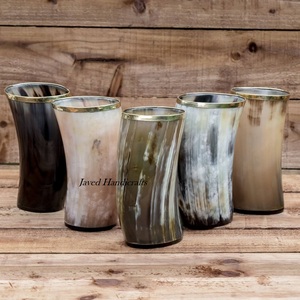 Vente en gros de verre à boire avec corne de Viking Corne en verre de qualité supérieure Verre à boire avec corne haute qualité pour la plage - Product Image 2