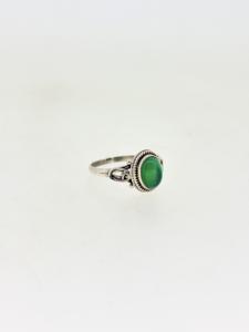 Gema de Ónice Verde Genuino Hecha a Mano, Forma Ovalada, Cabujón, Engaste de Plata de Ley 925, Joyería Fina de Lujo para Bodas - Product Image 2