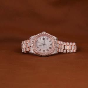 Cadran couleur or rose Montre moissanite entièrement glacée Montre luxueuse en acier inoxydable Cadran vintage Poignet hip hop Personnalisé Hand Mad - Product Image 1