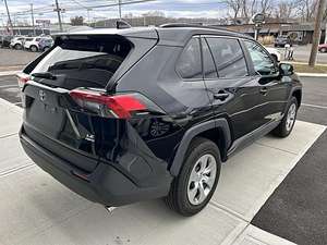 Toyota RAV4 LE AWD 2019, transmission automatique à essence, moteur 2,5 L I-4, traction intégrale, SUV/crossover - Product Image 6