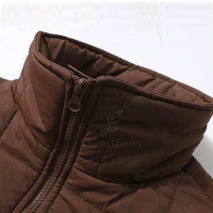 Chaqueta acolchada clásica con cremallera frontal y diseño de bolsillos laterales Chaqueta acolchada cálida para actividades al aire libre - Product Image 3