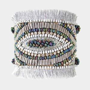 Brazalete de Moda con Flecos y Cuentas - Product Image 1