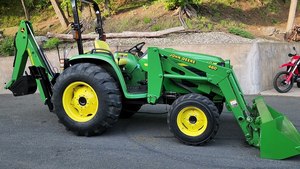 Mini Tractor John Deere 3038E de la Mejor Calidad, Agrícola, 2WD, 4 Cilindros, Motor Diésel de 42HP, Nuevo, Bomba de Motor Principal - Product Image 3