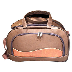 Bolsa de viaje con elegante cremallera de cuero genuino personalizada Vegan PU Leather Weekender Duffel Bag plegable con paneles Casual - Product Image 6