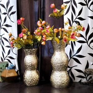 Jardinière durable en métal enduit de poudre écologique et légère pour l'affichage de plantes extérieures et intérieures par tous les temps - Product Image 2