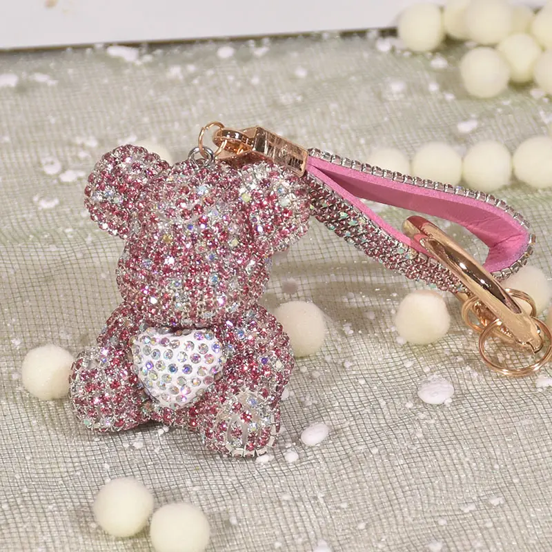 Teddy Bear Kristal Glitter berlian imitasi gantungan kunci tali pergelangan tangan Bling gantungan kunci wanita pesona kunci mobil dekorasi gantungan kunci hati beruang gantungan kunci