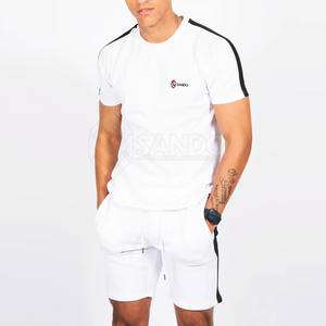 Conjunto de camiseta y pantalones cortos para hombre con diseño de logotipo personalizado superventas, Conjunto de camiseta y pantalones cortos de dos piezas para hombre - Product Image 1