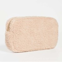 Sac de poche personnalisé fait à la main en fourrure moelleuse de haute qualité pour les femmes pour une utilisation de voyage préférable pour transporter des brosses et des accessoires