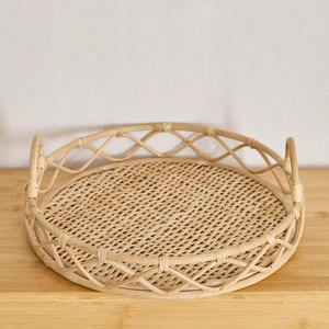 Cómoda Bandeja Redonda de Mimbre para Exhibición, Bandeja de Servicio de Mimbre Hecha a Mano, Elegante Diseño de Marco Abierto, Decoración Funcional para el Hogar - Product Image 2