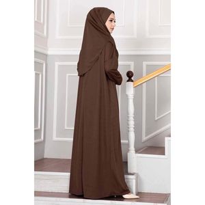 Vestido de oración Hijab con bolsa de transporte marrón - Product Image 1