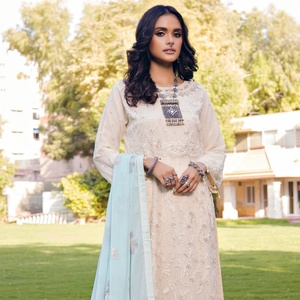 Costumes en mousseline de soie brodés lourds de marque originale pakistanaise ensemble de 3 pièces MI création Volume Nigar vêtements de mariage Salwar vêtements de fête - Product Image 5