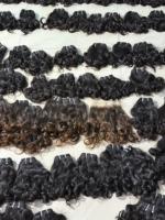 100% extensions de cheveux vierges cambodgiens indiens bruts 8 pouces faisceaux de tissage bouclés doux pour bébé avec des boucles douces naturelles