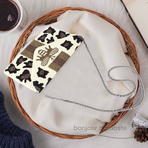Borsa da donna firmata da sella 100% realizzata artigianalmente con perle di vetro | Ricamo ape | Borsa artigianale ecologica - Product Image 1