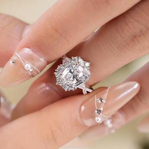 Anillo de Compromiso Vintage con Moissanita de Corte Ovalado de 1 Quilate, Plata de Ley 925, Diseño de Halo, Anillo de Boda con Flores Trenzadas, Anillo de Piedras Mixtas - Product Image 5