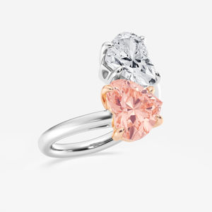 แหวนเพชรทรงหัวใจสีชมพูและสีขาวแฟนซี 6 กะรัต ผลิตในห้องปฏิบัติการ ตัวเรือนทองคำขาว 18k แหวนหมั้นสำหรับเธอ (แบบ toi et moi) - Product Image 2