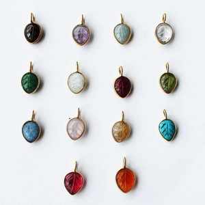 Petite feuille naturelle sculptée faite à la main pierre précieuse pendentif à breloque or pierre de naissance bijoux collier délicat cadeau parfait pour elle - Product Image 4