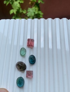 Hermosas Gemas de Turmalina Natural Multicolor de 11.60 Quilates, Corte Ovalado, Paquete Definitivo de 6 Piezas para Joyería Mehrajudin - Product Image 5