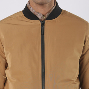 Color sólido Nueva llegada Chaquetas de bombardero Chaqueta acolchada de alta calidad Chaqueta de invierno de bombardero hecha a medida para hombre tarifa al por mayor - Product Image 4