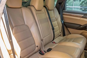 À EXPÉDIER TRÈS PROPRE POR-SCHE CAY-ENNE TURBO 2018 PRÊT À ÊTRE EXPÉDIÉ - Product Image 6